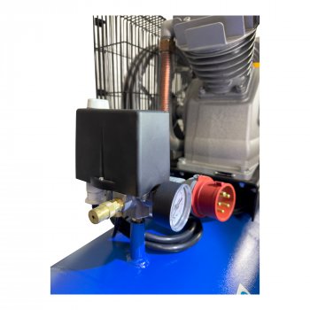Kolbenkompressor 250 l, 4,0 kW, 10 bar, 690 l/min Ansaugleistung