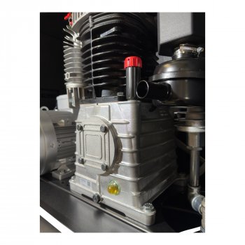 Werkstatt-Kompressor SILENT (69dBA) 5,5 kW, 500 L. Kessel, 850 l/min, 11 Bar